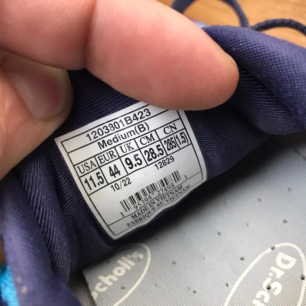 Brooks minor wear